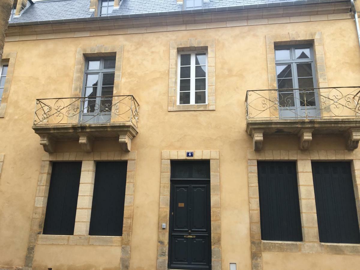 サルラ・ラ・カネダ4 Rue Jean Jauresアパートメント エクステリア 写真